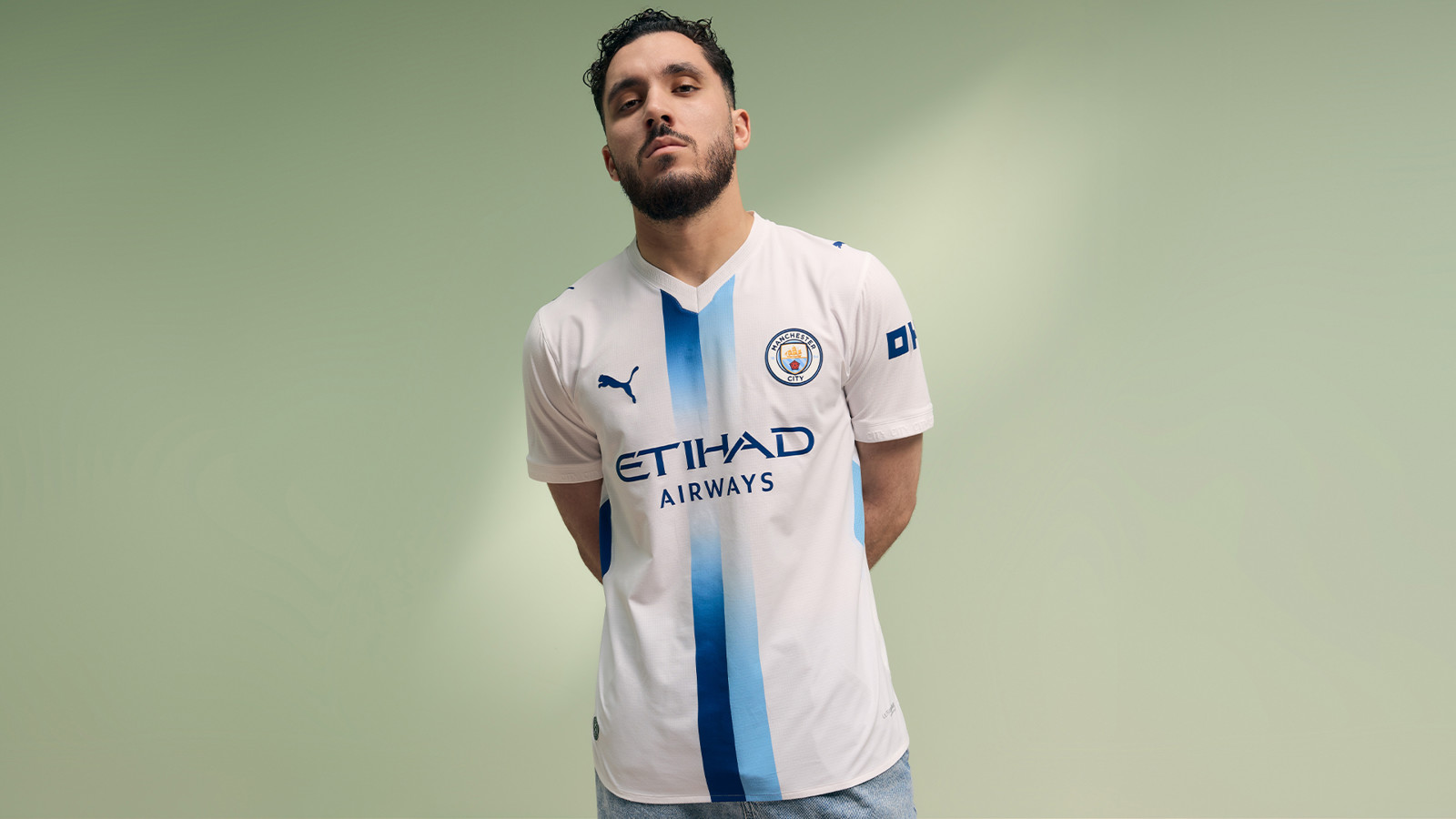 Rayan Cherki wearing the Manchester City 2026/27 PUMA third kit